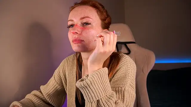 Snapshot of Liuba_Fox chatting on March 2025 08:00:02 PM Liuba Fox online show from March 2025 08:00:02 PM