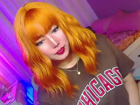 Snapshot of HOTnWILDalice chatting on April 2026 01:05:01 AM HOTnWILDalice online show from April 2026 01:05:01 AM