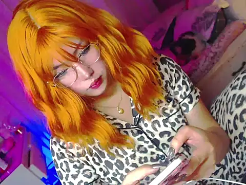 Snapshot of HOTnWILDalice chatting on May 2026 01:24:02 AM HOTnWILDalice online show from May 2026 01:24:02 AM