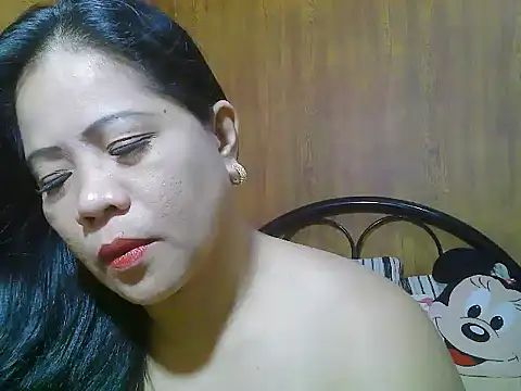 Snapshot of xsweetlips69x chatting on May 2026 01:04:02 PM xsweetlips69x online show from May 2026 01:04:02 PM