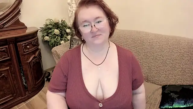 leiamillersonn online show from October 2025 07:02:01 PM
