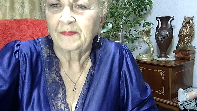 Emma52610 online show from January 2025 12:18:01 PM