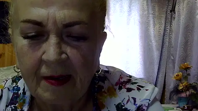 Emma52610 online show from September 2025 10:50:02 AM