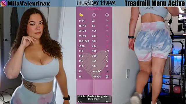 Snapshot of MilaValentina chatting on April 2026 05:19:02 PM MilaValentina online show from April 2026 05:19:02 PM