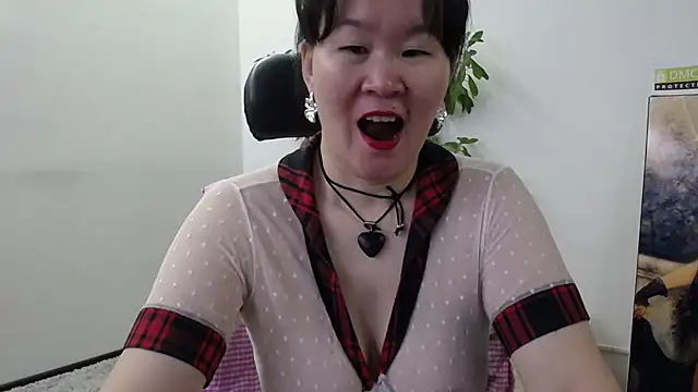 Akira xx online show from October 2025 02:02:05 AM