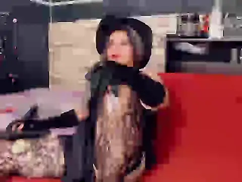 camyl93 online show from February 2025 06:43:02 PM