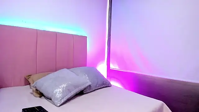 melani xc online show from November 2025 05:34:02 PM