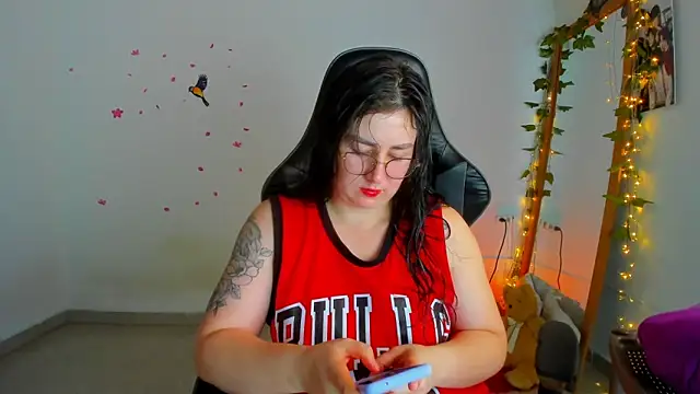 Susan Foxx online show from February 2026 07:03:02 PM