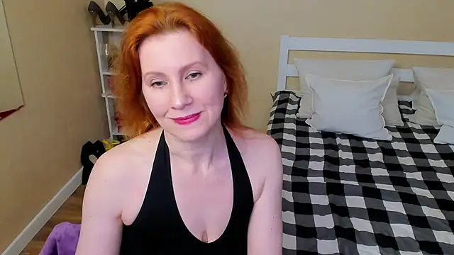 FoxySophia online show from November 2025 12:32:01 AM