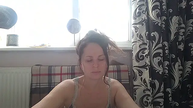 LindaStarS online show from May 2026 04:25:02 PM
