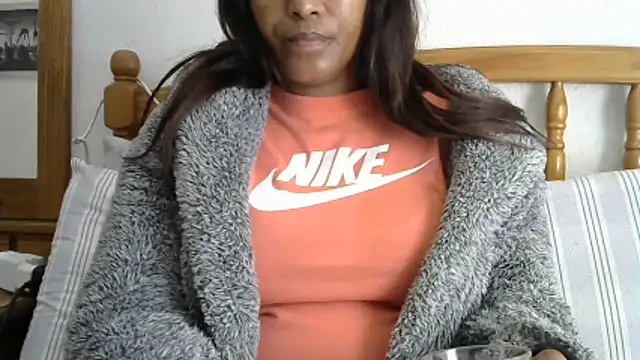 Snapshot of blackslut4u chatting on May 2026 10:34:01 AM blackslut4u online show from May 2026 10:34:01 AM