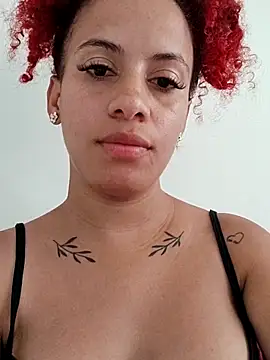 Snapshot of isa_bellaxx chatting on February 2025 07:41:01 PM isa bellaxx online show from February 2025 07:41:01 PM