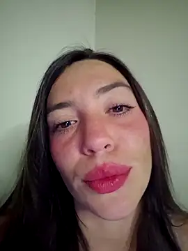 Snapshot of loveuu-bae chatting on September 2025 12:32:02 AM loveuu-bae online show from September 2025 12:32:02 AM