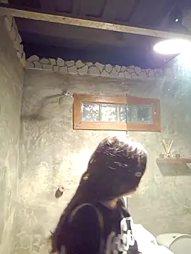 Snapshot of loveuu-bae chatting on October 2025 11:10:02 PM loveuu-bae online show from October 2025 11:10:02 PM