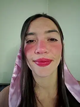 Snapshot of loveuu-bae chatting on October 2025 10:00:01 PM loveuu-bae online show from October 2025 10:00:01 PM