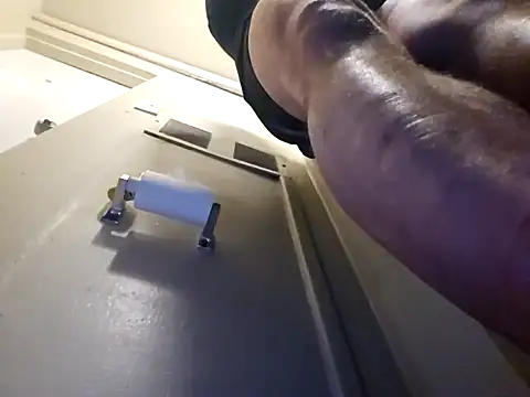 UncutHammer69 online show from March 2025 03:18:02 AM