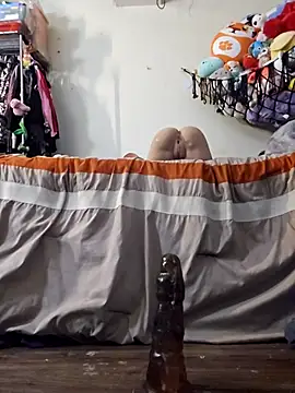 UncutHammer69 online show from October 2025 07:01:02 PM