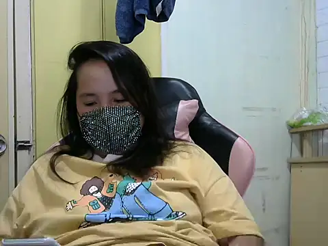 Snapshot of AasianAngelEyesXX chatting on January 2025 03:57:02 PM AasianAngelEyesXX online show from January 2025 03:57:02 PM