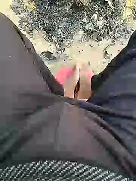 Snapshot of bigh96dik chatting on December 2024 03:30:02 AM bigh96dik online show from December 2024 03:30:02 AM