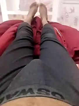 Snapshot of bigh96dik chatting on December 2024 05:19:02 PM bigh96dik online show from December 2024 05:19:02 PM