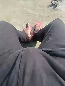 Snapshot of bigh96dik chatting on December 2024 04:58:02 AM bigh96dik online show from December 2024 04:58:02 AM