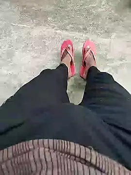 Snapshot of bigh96dik chatting on February 2025 10:43:02 AM bigh96dik online show from February 2025 10:43:02 AM