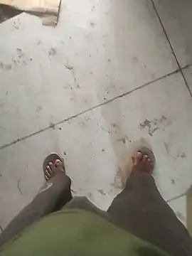 Snapshot of bigh96dik chatting on September 2025 04:01:01 AM bigh96dik online show from September 2025 04:01:01 AM