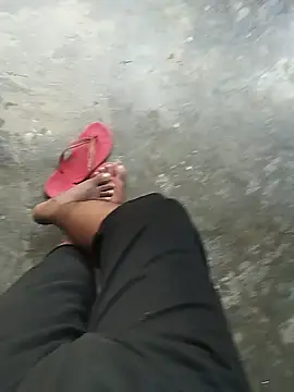 Snapshot of bigh96dik chatting on November 2025 06:39:03 AM bigh96dik online show from November 2025 06:39:03 AM