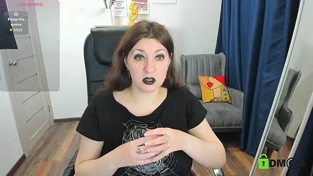 Snapshot of Black_Black_Rose chatting on November 2025 08:33:02 PM Black Black Rose online show from November 2025 08:33:02 PM