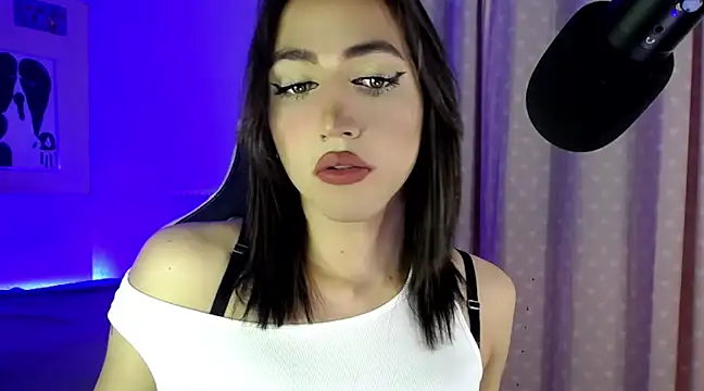 Snapshot of charlottesexxx chatting on January 2025 10:38:01 PM charlottesexxx online show from January 2025 10:38:01 PM