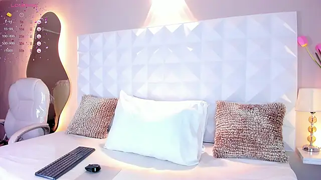 myax evans online show from December 2024 11:41:02 AM