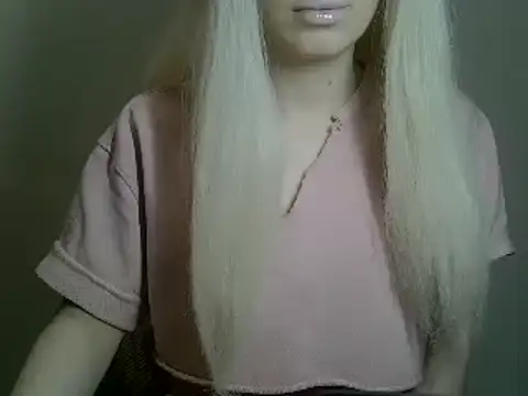 DitaVira online show from March 2025 05:13:01 PM