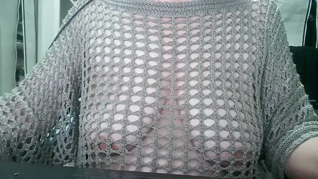 Snapshot of heidi60 chatting on December 2025 08:34:01 AM heidi60 online show from December 2025 08:34:01 AM