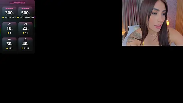 Snapshot of Sarah_Stone_ chatting on November 2025 08:42:02 PM Sarah Stone online show from November 2025 08:42:02 PM