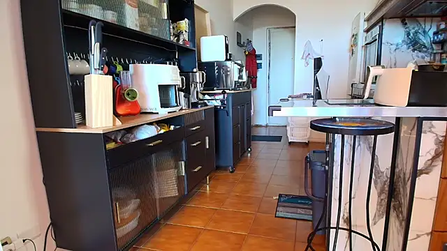 Lucy and Marco online show from June 2026 07:10:01 AM