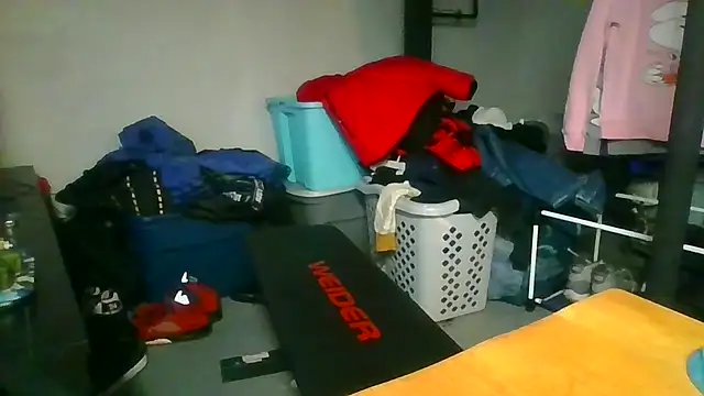 BigWayneBabyXXX online show from December 2025 03:11:01 AM