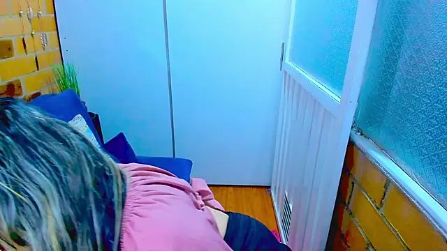 Snapshot of Penelope47 chatting on January 2025 11:05:02 PM Penelope47 online show from January 2025 11:05:02 PM