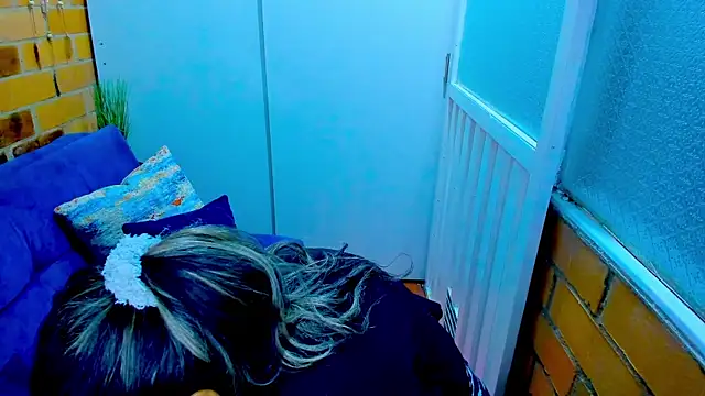 Snapshot of Penelope47 chatting on January 2025 10:15:02 PM Penelope47 online show from January 2025 10:15:02 PM