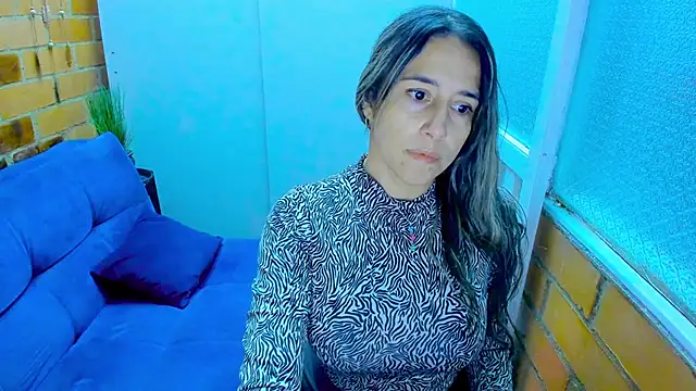 Snapshot of Penelope47 chatting on February 2025 07:39:01 PM Penelope47 online show from February 2025 07:39:01 PM