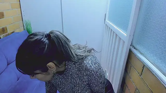 Snapshot of Penelope47 chatting on March 2025 10:28:02 PM Penelope47 online show from March 2025 10:28:02 PM