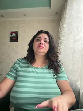 Snapshot of littleRikka chatting on January 2025 07:28:01 AM littleRikka online show from January 2025 07:28:01 AM