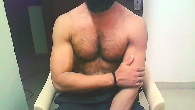 Snapshot of Vbestshow chatting on October 2025 11:10:02 AM Vbestshow online show from October 2025 11:10:02 AM