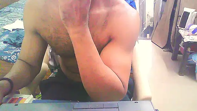 Snapshot of Vbestshow chatting on November 2025 07:10:01 PM Vbestshow online show from November 2025 07:10:01 PM