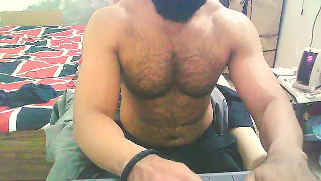 Snapshot of Vbestshow chatting on November 2025 12:06:01 PM Vbestshow online show from November 2025 12:06:01 PM