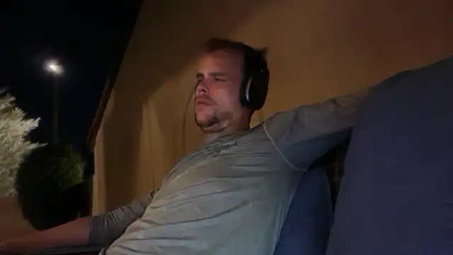 Snapshot of rusharizona chatting on October 2025 04:12:02 AM rusharizona online show from October 2025 04:12:02 AM