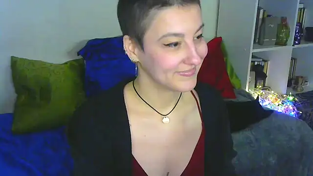 Snapshot of MartaBounty chatting on November 2025 07:16:02 PM MartaBounty online show from November 2025 07:16:02 PM