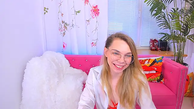 Snapshot of The_Deep_Passion chatting on February 2025 12:44:02 PM The Deep Passion online show from February 2025 12:44:02 PM