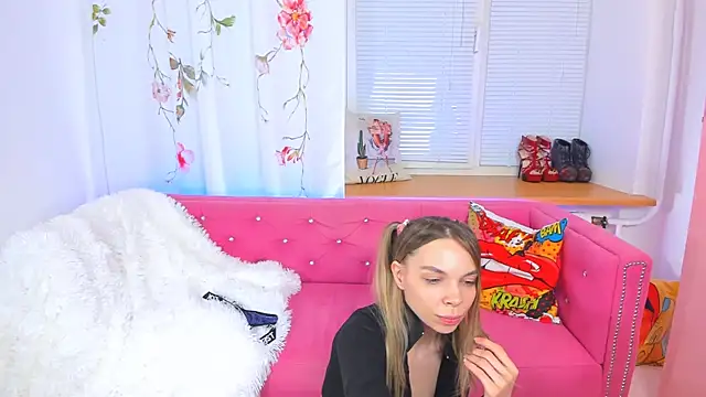 Snapshot of The_Deep_Passion chatting on March 2025 02:34:01 PM The Deep Passion online show from March 2025 02:34:01 PM