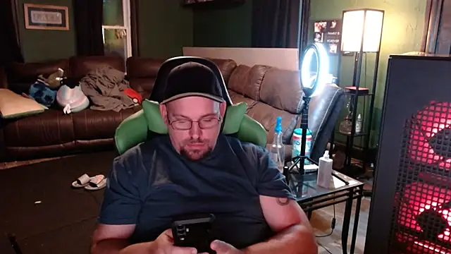 Hunter Largoxh online show from November 2025 10:53:02 PM