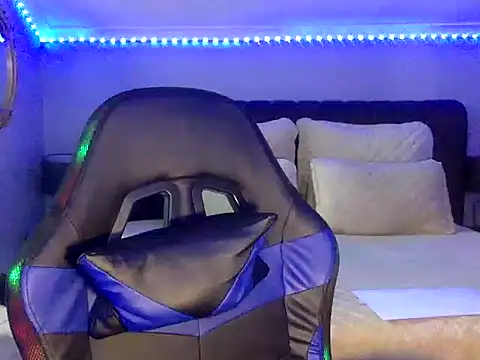 BOOTYBANGER24xx online show from September 2025 01:17:01 AM